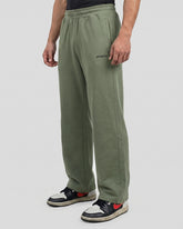 Classic Straight Pant