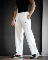 Stride Straight Pants