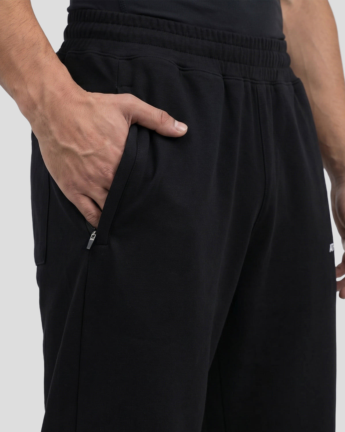 Classic Straight Pant